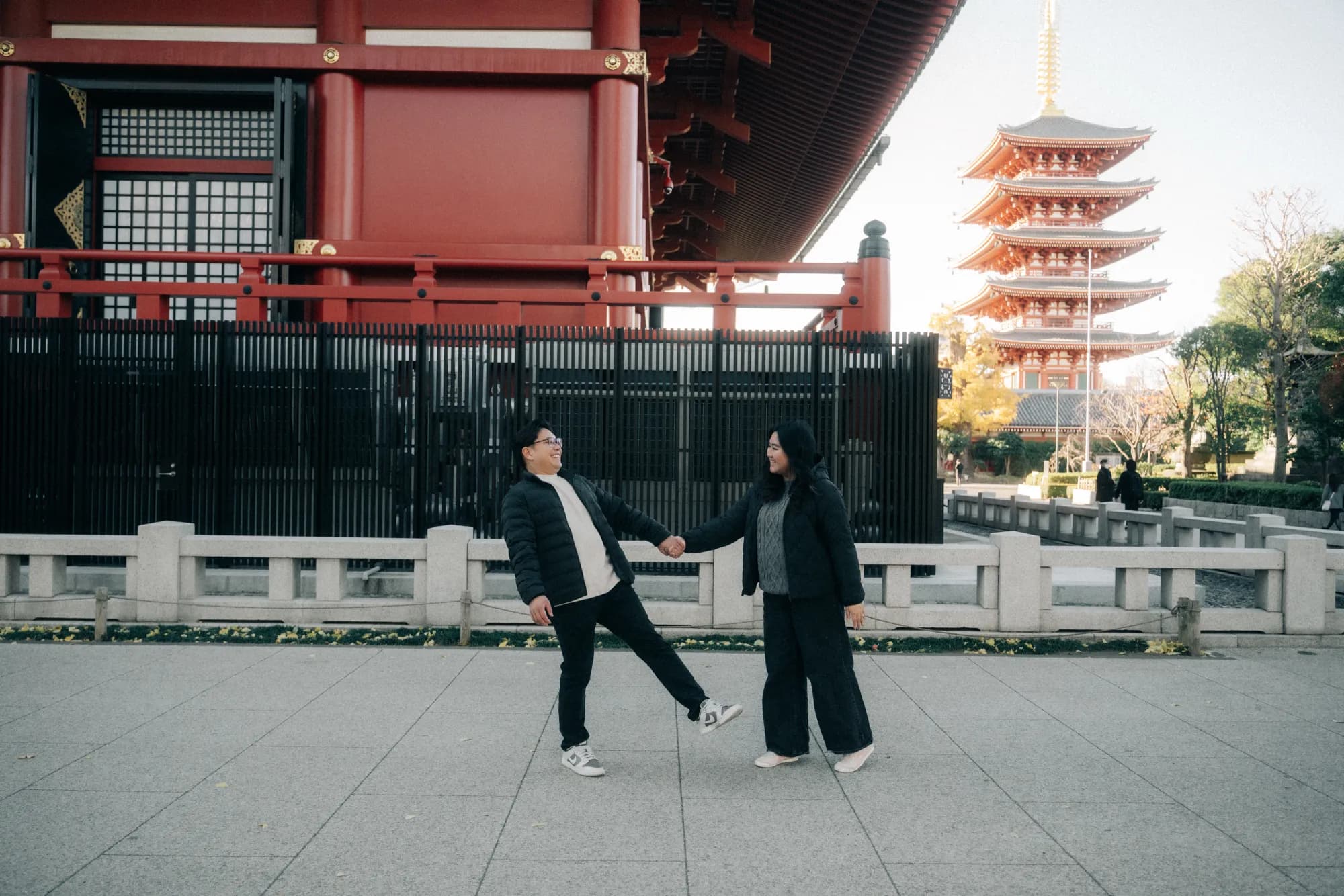 Vivian and Timothy in Japan, photo 33