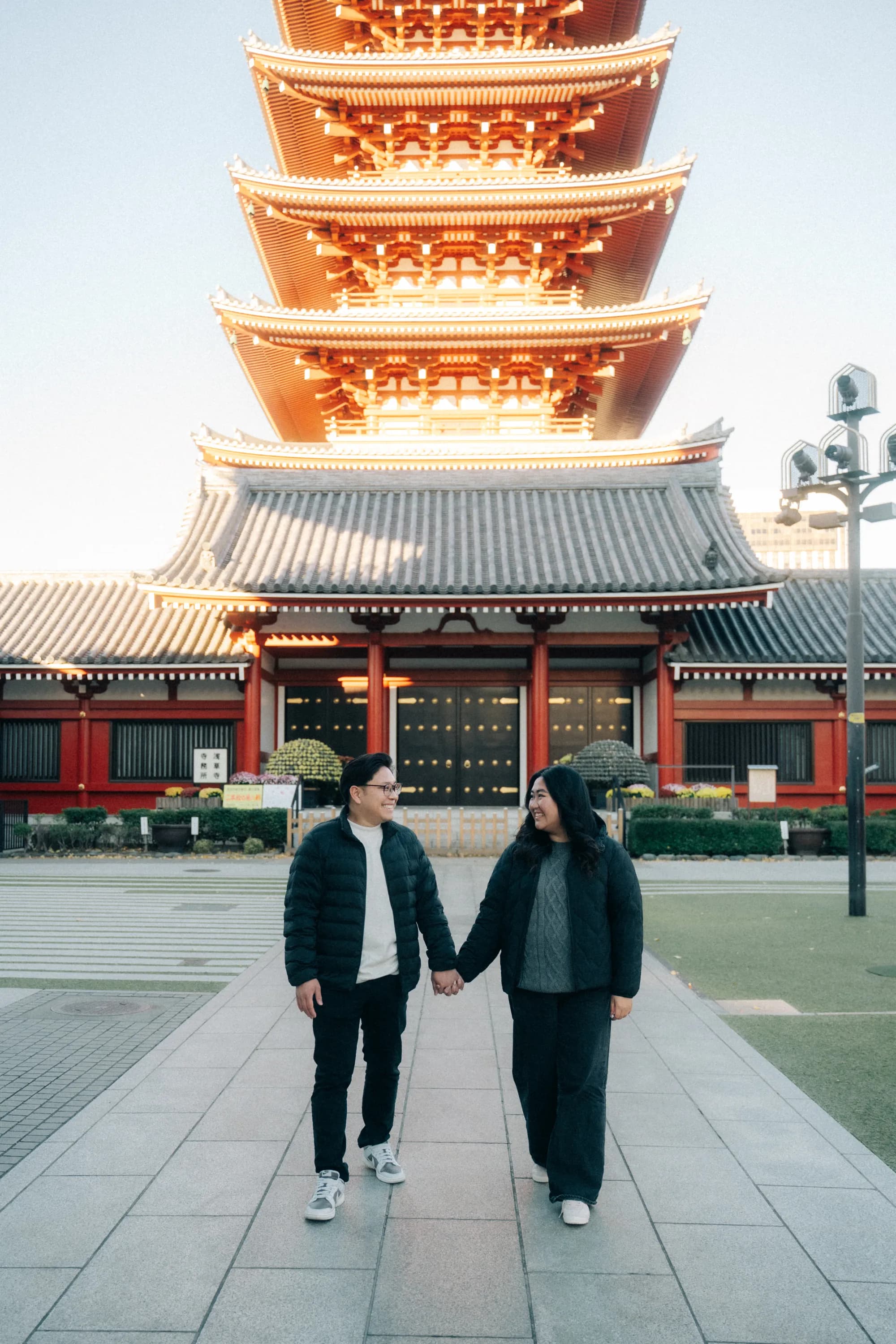 Vivian and Timothy in Japan, photo 36